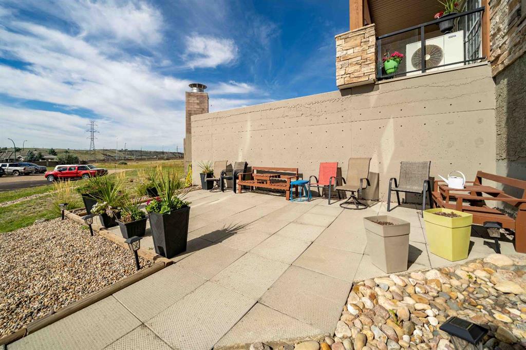Fourth View of 427, 201 River Ridge Drive NW, Northwest Crescent Heights, Medicine Hat, Alberta, T1A 8V6