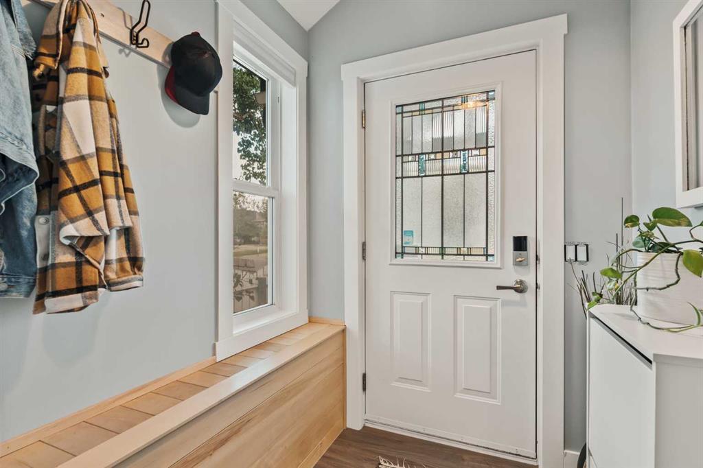 Third View of 703 14A Street SE, Inglewood, Calgary, Alberta, T2G 3K7