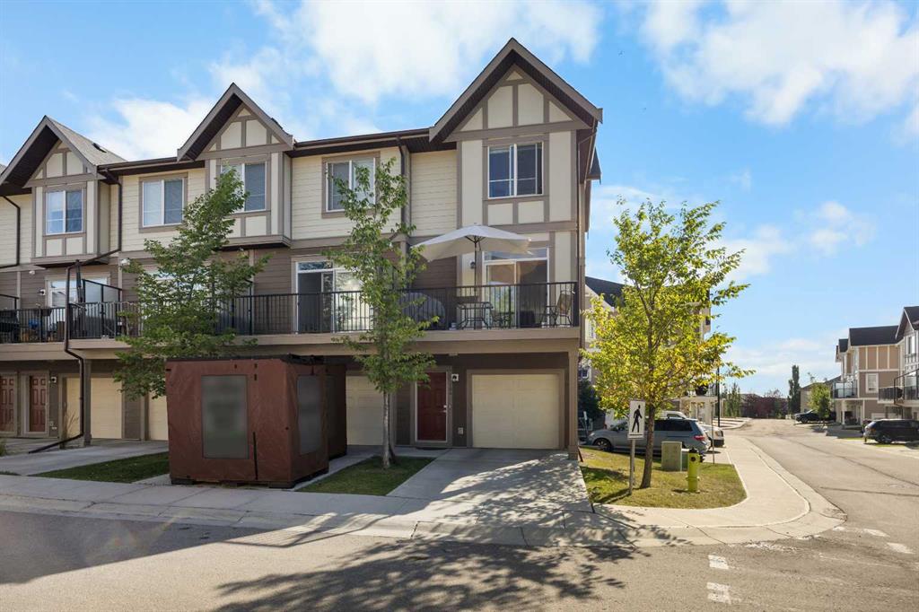 MLS® listing #105031925 for sale located at 104 Sherwood Lane NW