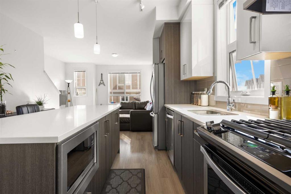 Fifth View of 104 Sherwood Lane NW, Sherwood, Calgary, Alberta, T3R 0V3