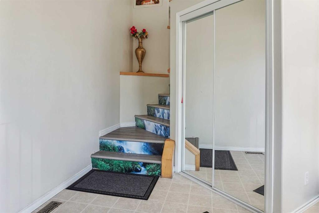 Fourth View of 409 Red Crow Boulevard W, Indian Battle Heights, Lethbridge, Alberta, T1K 7H8