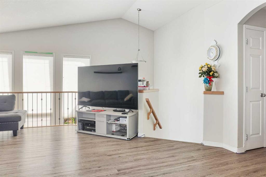 Fifth View of 409 Red Crow Boulevard W, Indian Battle Heights, Lethbridge, Alberta, T1K 7H8