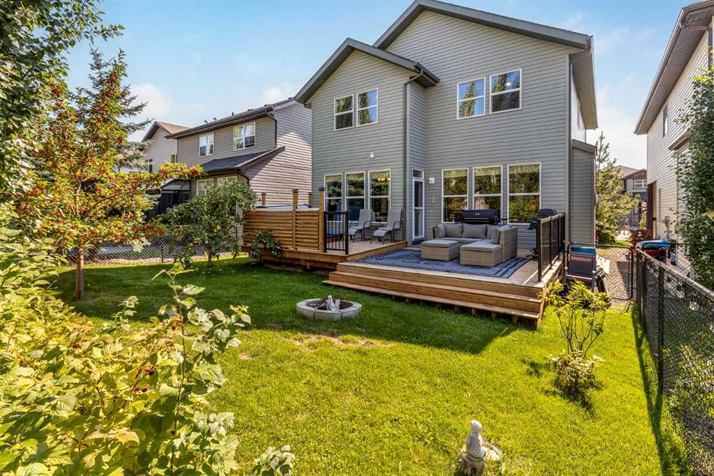 Third View of 112 Sunset View , Sunset Ridge, Cochrane, Alberta, T4C 0E8