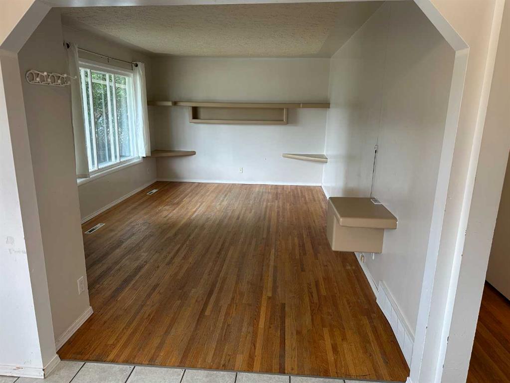 Fifth View of 1111 11 Avenue N, St Edwards, Lethbridge, Alberta, T1H 1M8