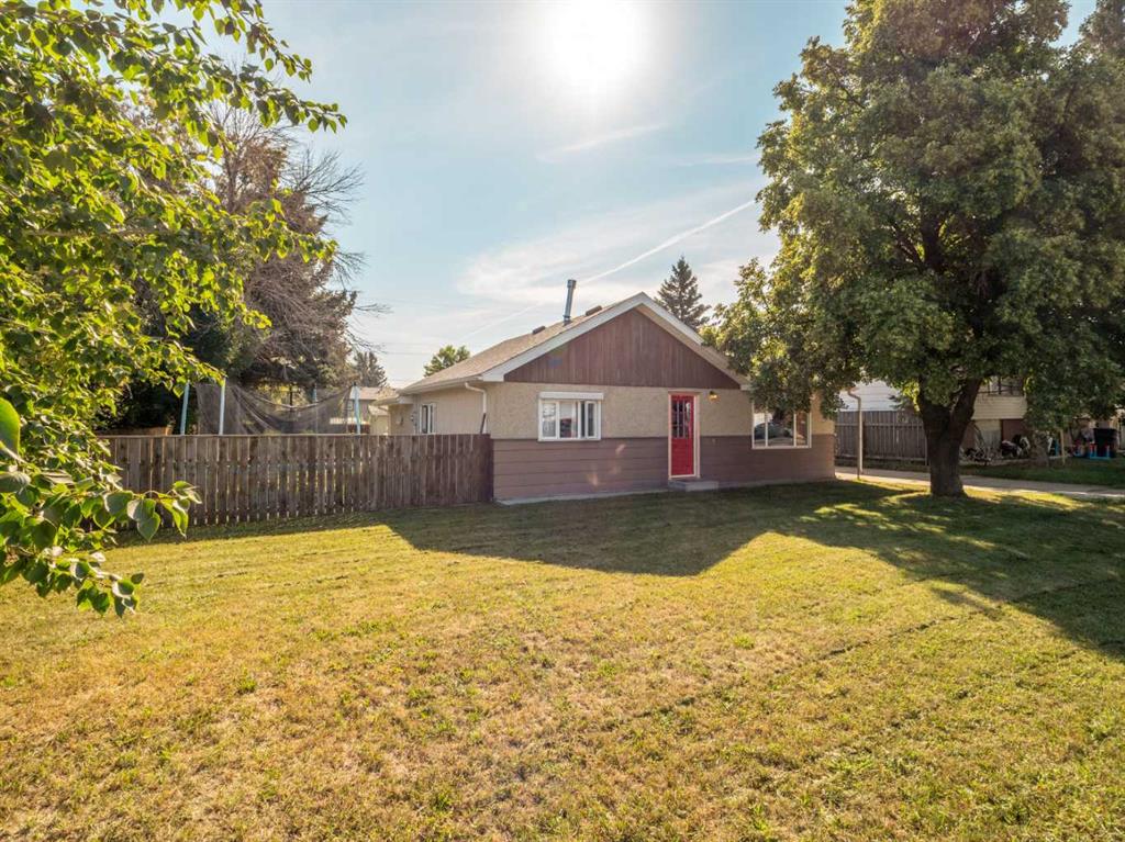 Fourth View of 5209 1 Street , NONE, Coalhurst, Alberta, T0l 0V2
