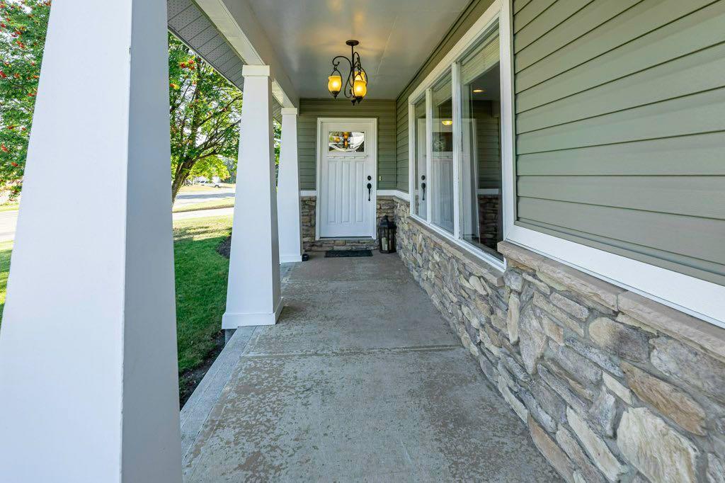 Fifth View of 33 FAIRWAY Drive , Fairway Heights, Lacombe, Alberta, T4L1R4
