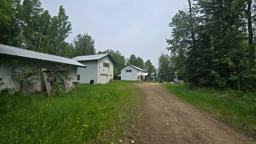 582 Pelican Road , A2252185, Alberta,