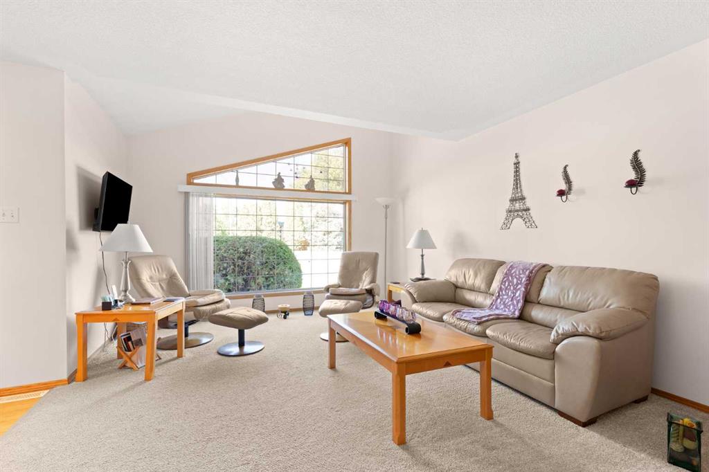 Fifth View of 308, 165 South Ridge Drive SE, SE Southridge, Medicine Hat, Alberta, T1B 4H6