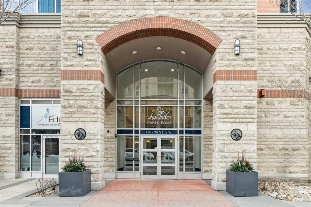Fourth View of 1101, 110 7 Street SW, Eau Claire, Calgary, Alberta, T2P 5M9