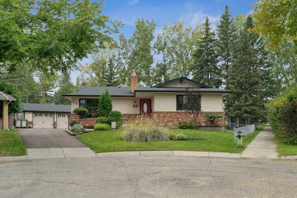 318 Oakhill Place SW, A2252232, Alberta,