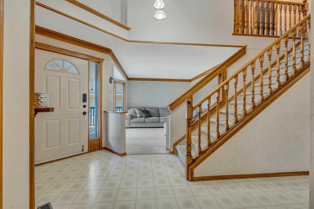 Fifth View of 11554 Douglas Woods Rise SE, Douglasdale/Glen, Calgary, Alberta, T2Z 2A3