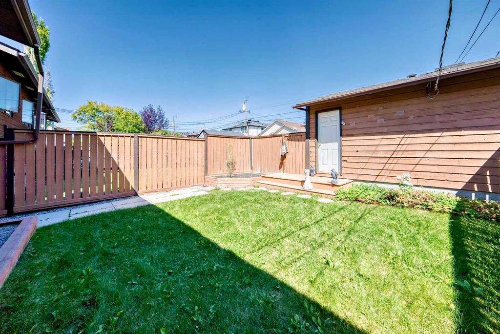 Fifth View of 4808 19 Avenue NW, Montgomery, Calgary, Alberta, T3B 0S7