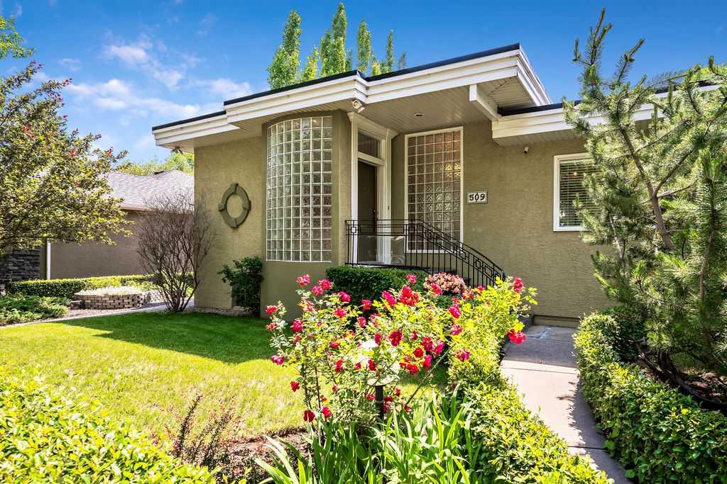 Second View of 509 15 Avenue NE, Renfrew, Calgary, Alberta, T2E 1H7