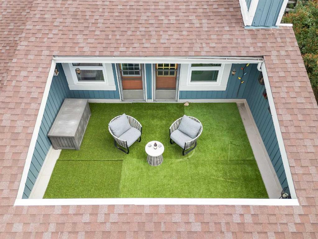 Fourth View of 16 Deer Ridge Court SE, Deer Ridge, Calgary, Alberta, T2J 5X9