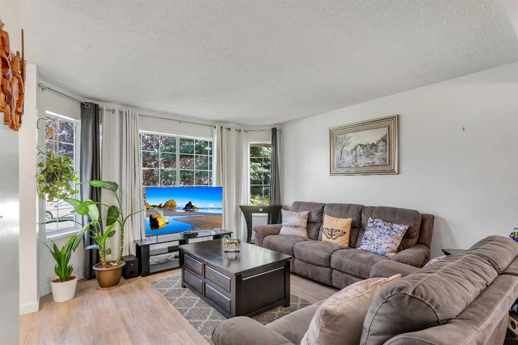 Fourth View of 71 Rivercrest Circle SE, Riverbend, Calgary, Alberta, T2C 4G4