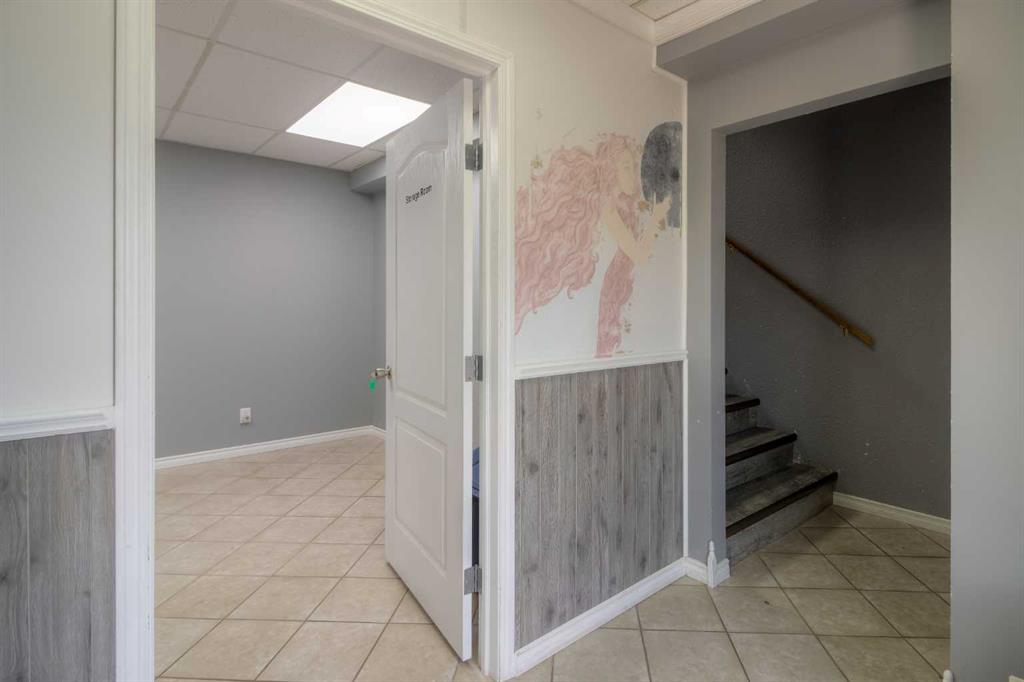 Fifth View of #230, 2910 16 Avenue N, Churchill Industrial Park, Lethbridge, Alberta, T1H 5E9