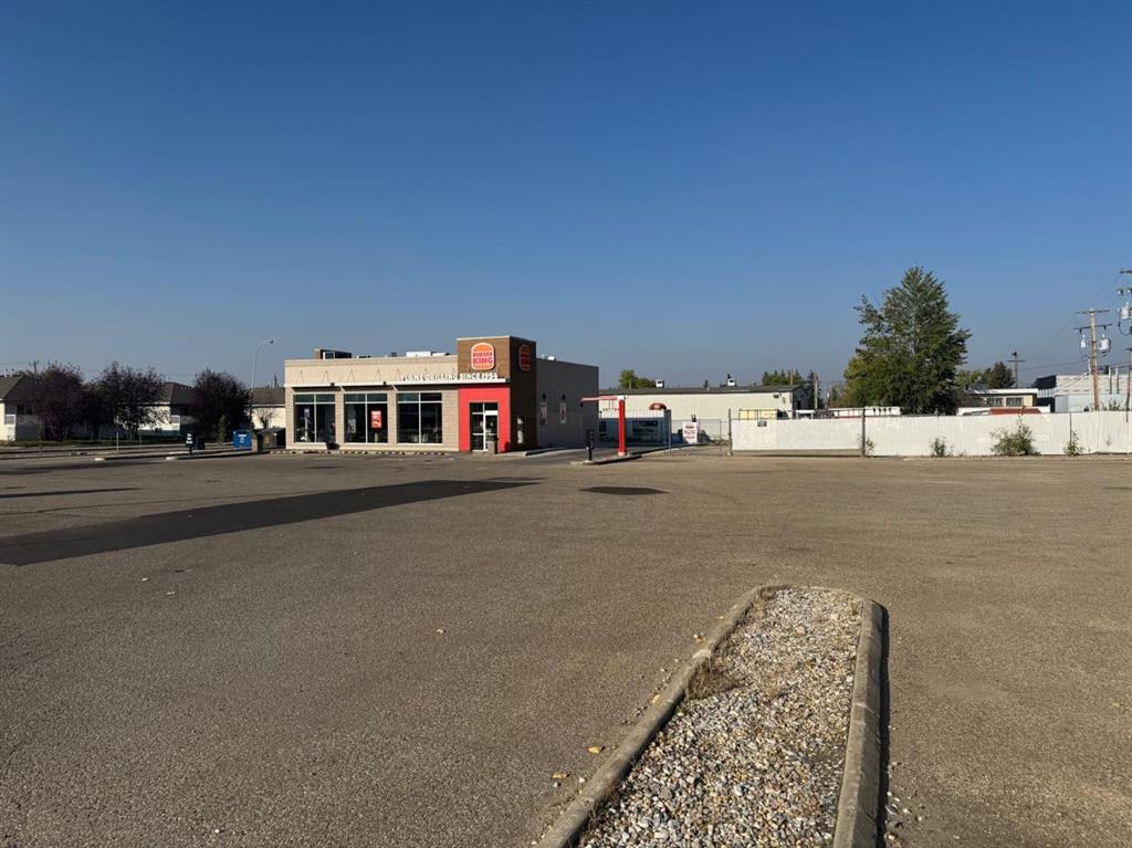 Third View of 10808 100 Street , NONE, Grande Prairie, Alberta, T8V 1N9