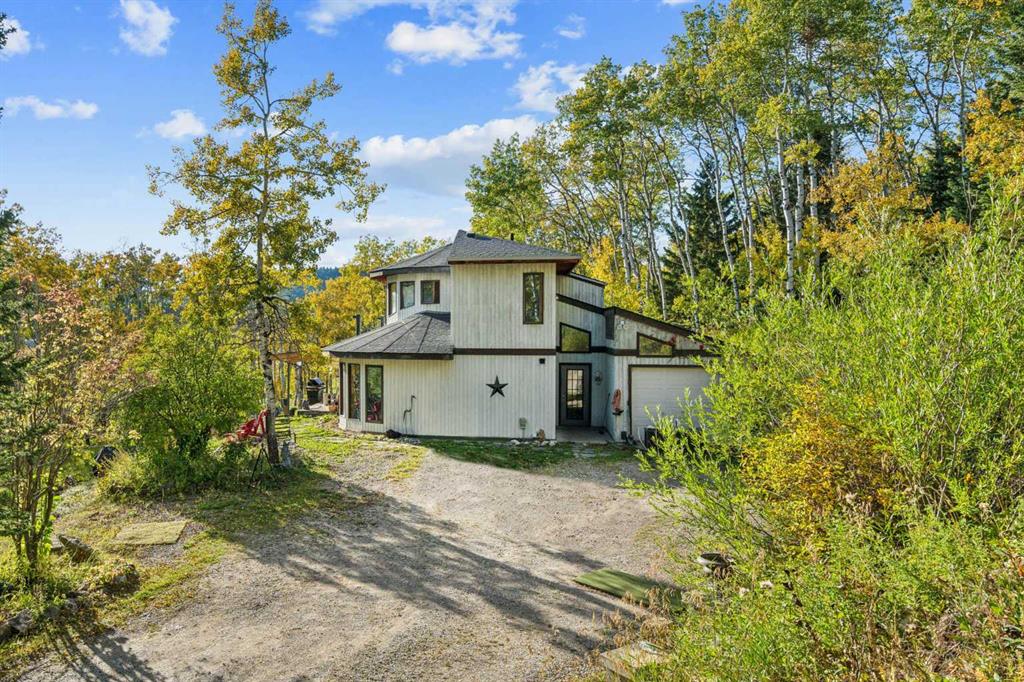 200, 229306 Highway 762  , A2252381, Alberta,