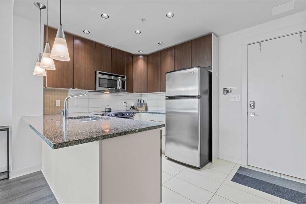 Fourth View of 1304, 788 12 Avenue SW, Beltline, Calgary, Alberta, T2R 0H1