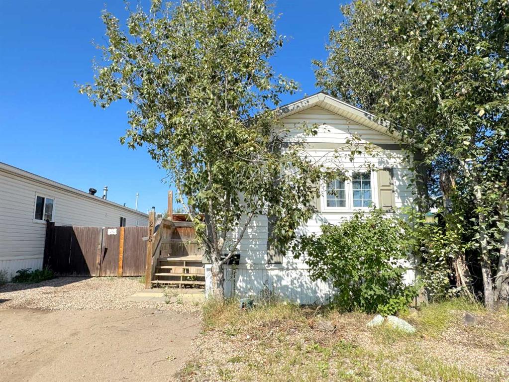 215 Grant Way , A2252399, Alberta,
