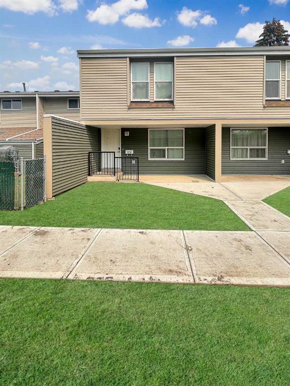 Third View of 124, 9501 72 Avenue , South Patterson Place, Grande Prairie, Alberta, T8V6A1