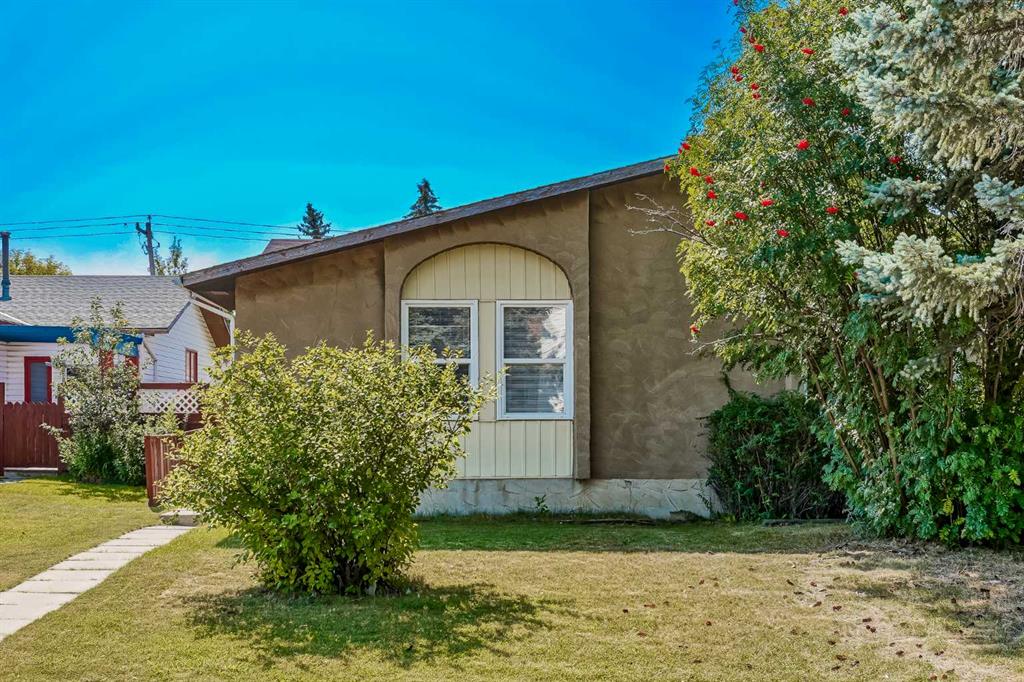 Third View of 13 Rundlelawn Court NE, Rundle, Calgary, Alberta, T2Y 3H3