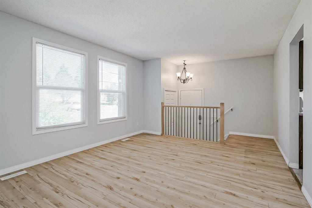 Fifth View of 13 Rundlelawn Court NE, Rundle, Calgary, Alberta, T2Y 3H3