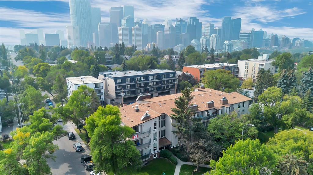 Second View of 206, 239 6 Avenue NE, Crescent Heights, Calgary, Alberta, T2E 0L8