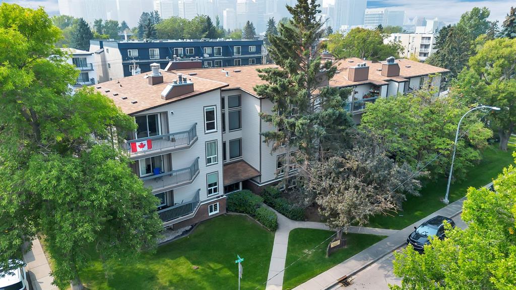 Fifth View of 206, 239 6 Avenue NE, Crescent Heights, Calgary, Alberta, T2E 0L8