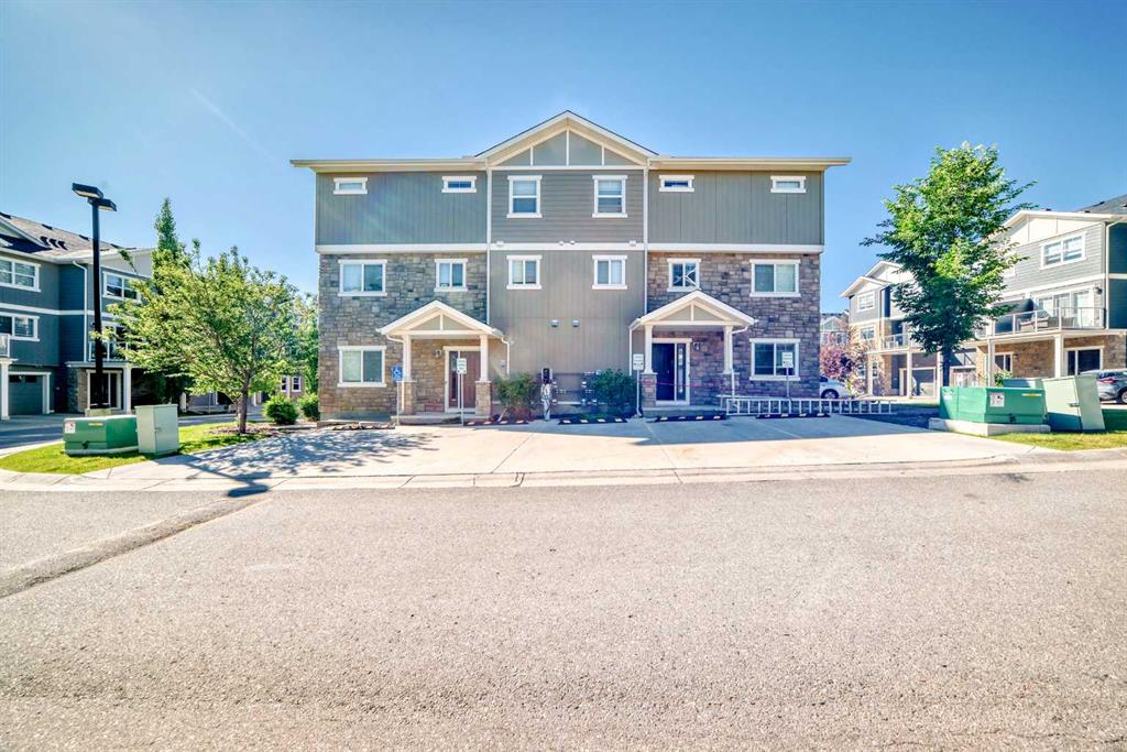 702 Evanston Manor NW, A2252511, Alberta,
