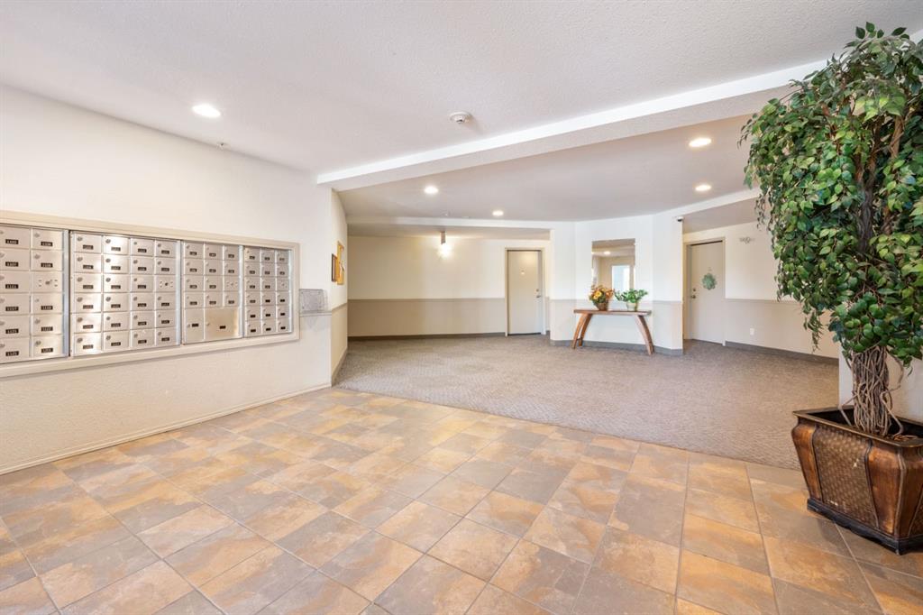 Fifth View of 1102, 2395 Eversyde Avenue SW, Evergreen, Calgary, Alberta, T2Y 0B4