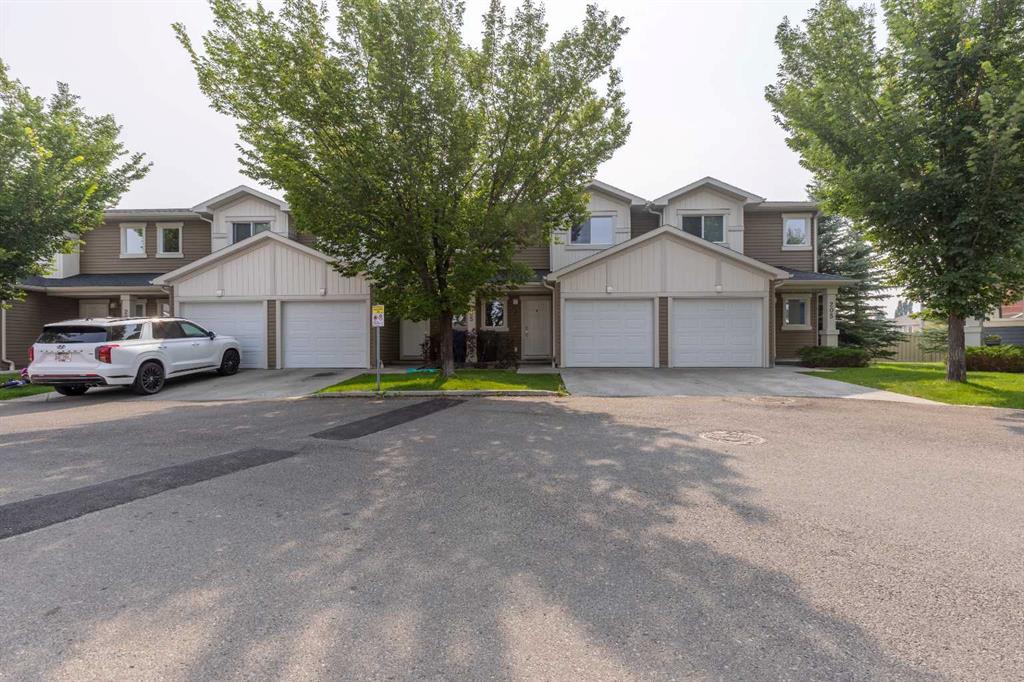 Fourth View of 2, 205 Silkstone Road W, Copperwood, Lethbridge, Alberta, T1K 4J9