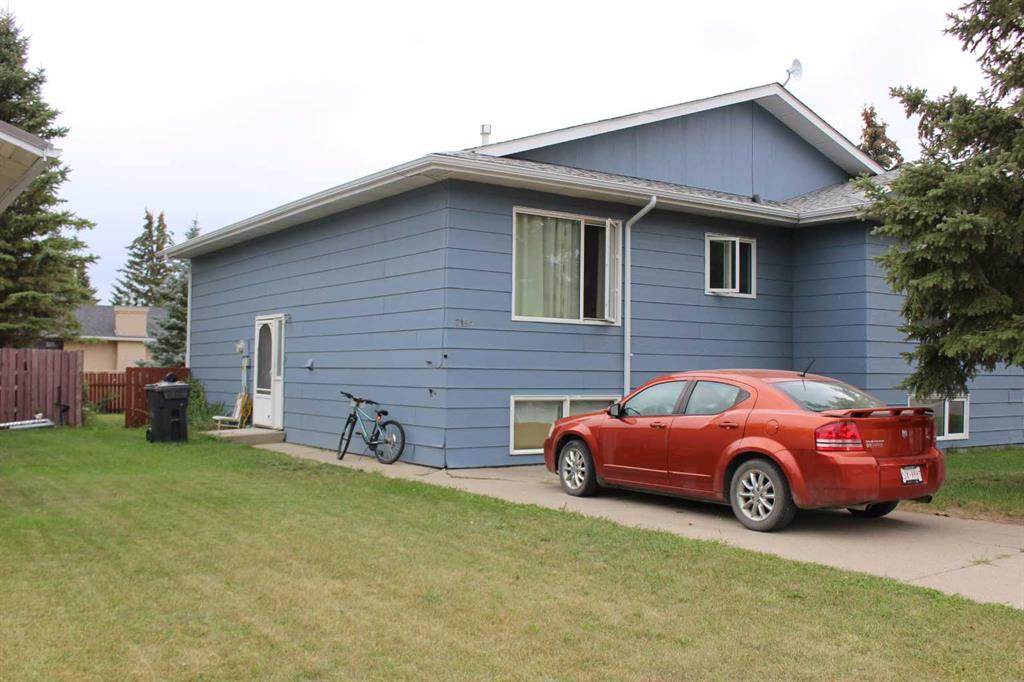 719 B Rosewood Avenue , A2252590, Alberta,