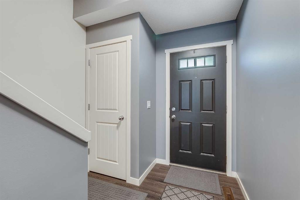 Third View of 384 Copperpond Landing SE, Copperfield, Calgary, Alberta, T2Z 1G6