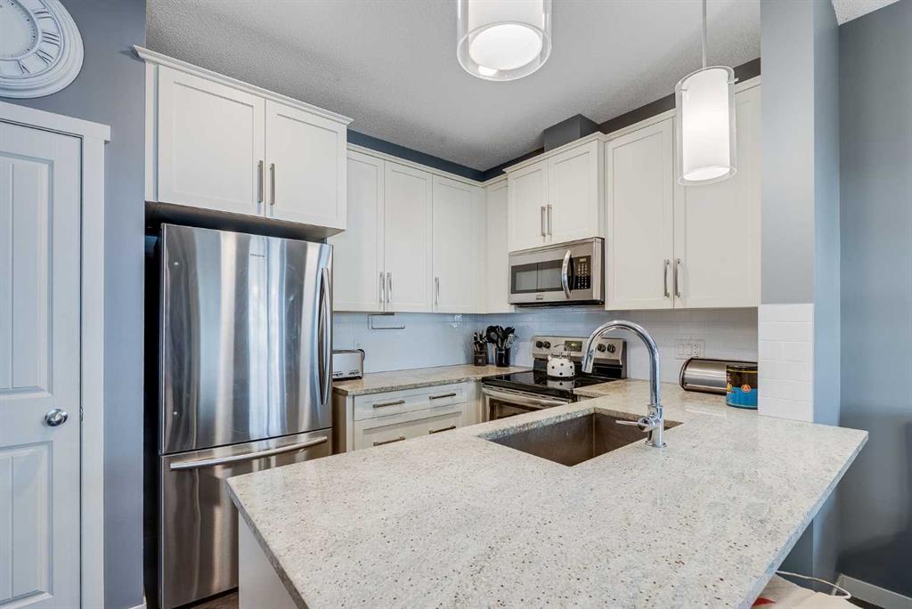 Fifth View of 384 Copperpond Landing SE, Copperfield, Calgary, Alberta, T2Z 1G6