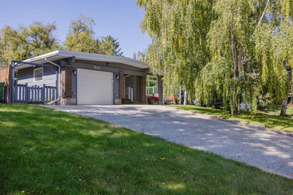 Second View of 840 Cannell Road SW, Canyon Meadows, Calgary, Alberta, T2W 1T4