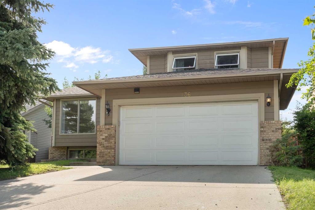 136 Sunvista Close SE, A2252899, Alberta,