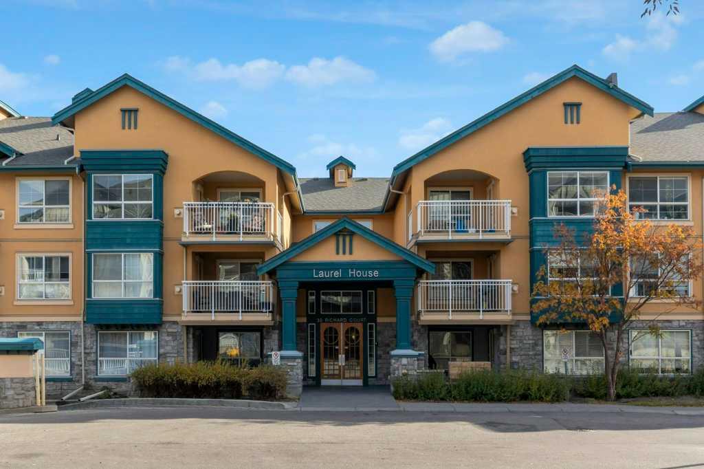 140, 30 Richard Court SW, A2252935, Alberta,