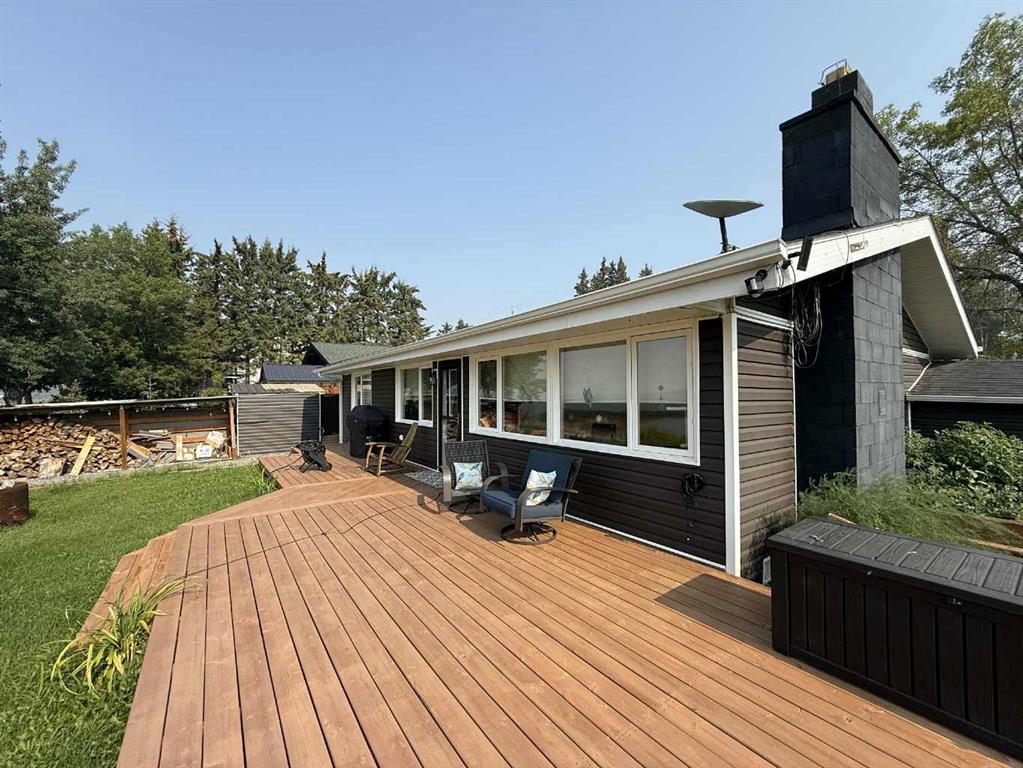 623 LAKEVIEW Road , A2252940, Alberta,