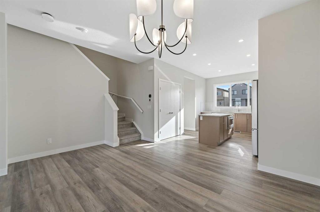 Fifth View of 7035 Rangeview Avenue SE, Rangeview, Calgary, Alberta, T3S 0R1