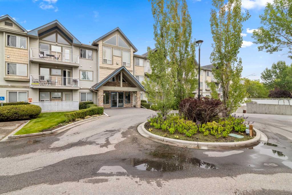 Second View of 205, 7 Harvest Gold Manor NE, Harvest Hills, Calgary, Alberta, T3K 4Y3