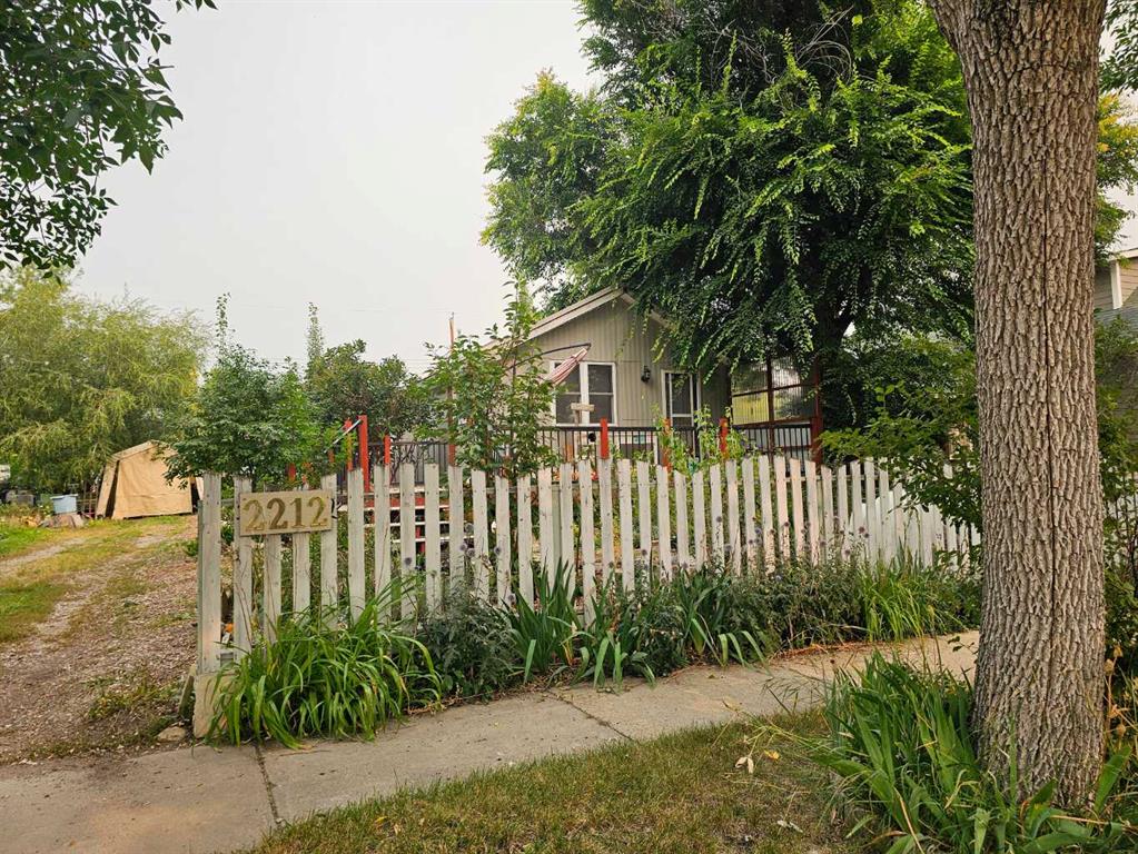 Second View of 2212 23 Street , NONE, Nanton, Alberta, T0L 1R0