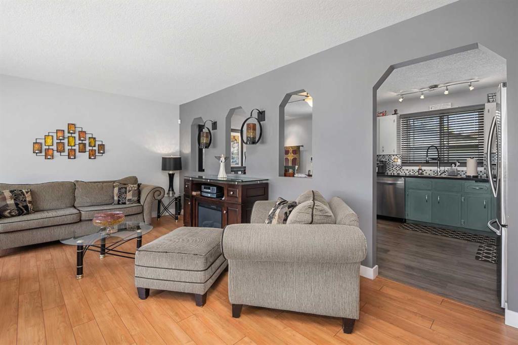 Fifth View of 156 Rundlehill Drive NE, Rundle, Calgary, Alberta, T1Y 2P6