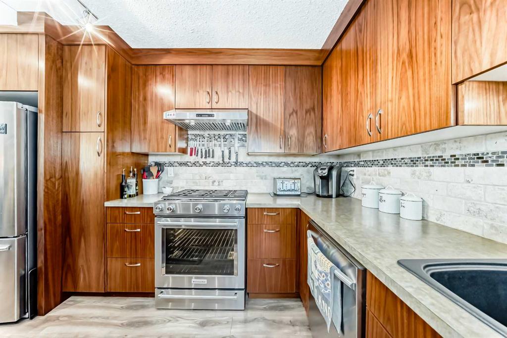 Fourth View of 21 Falchurch Road NE, Falconridge, Calgary, Alberta, T3J 1G6