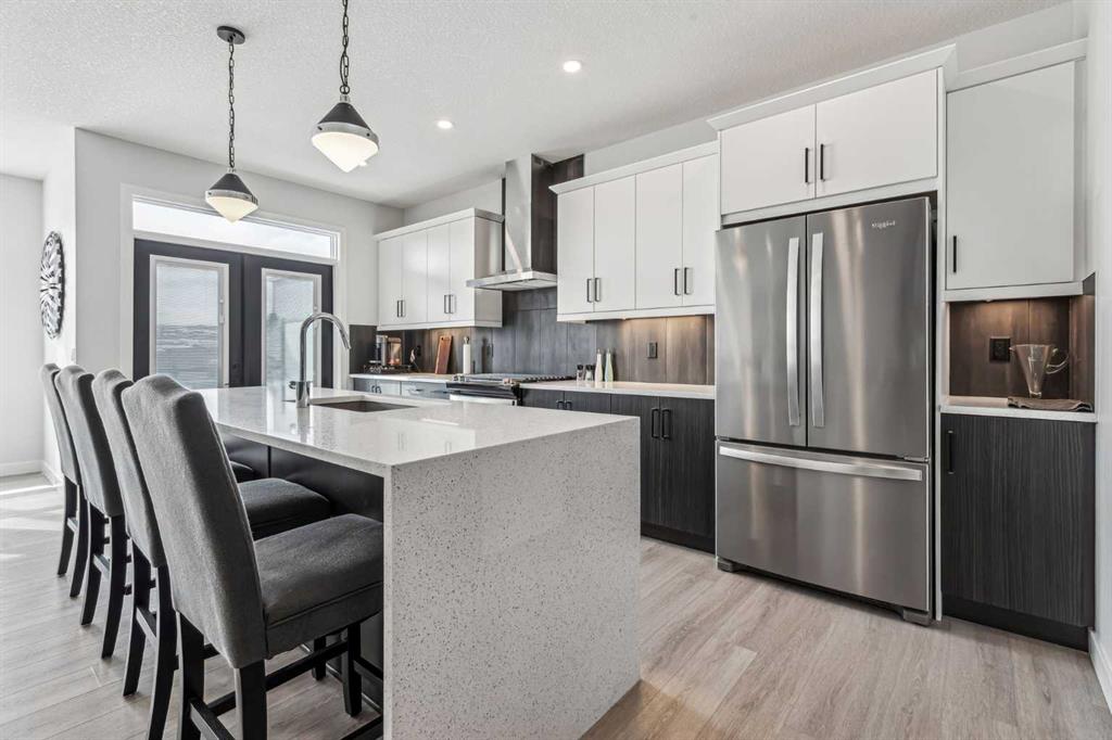 123 Mitchell Way NW, A2253245, Alberta,