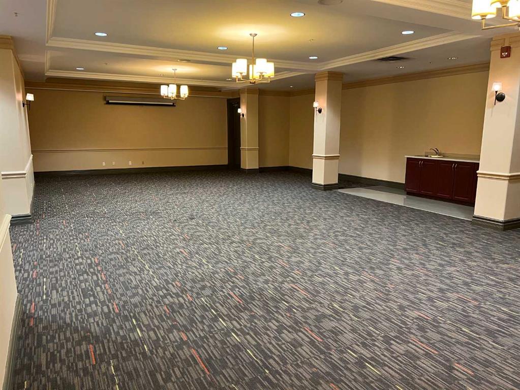 Fifth View of 4, 435 Gregoire Drive , Gregoire Commercial Park, Fort McMurray, Alberta, T9H 4K7