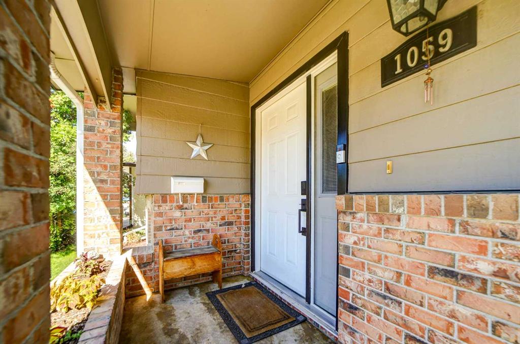 Fifth View of 1059 Lakemount Boulevard S, Lakeview, Lethbridge, Alberta, T1K 3S6