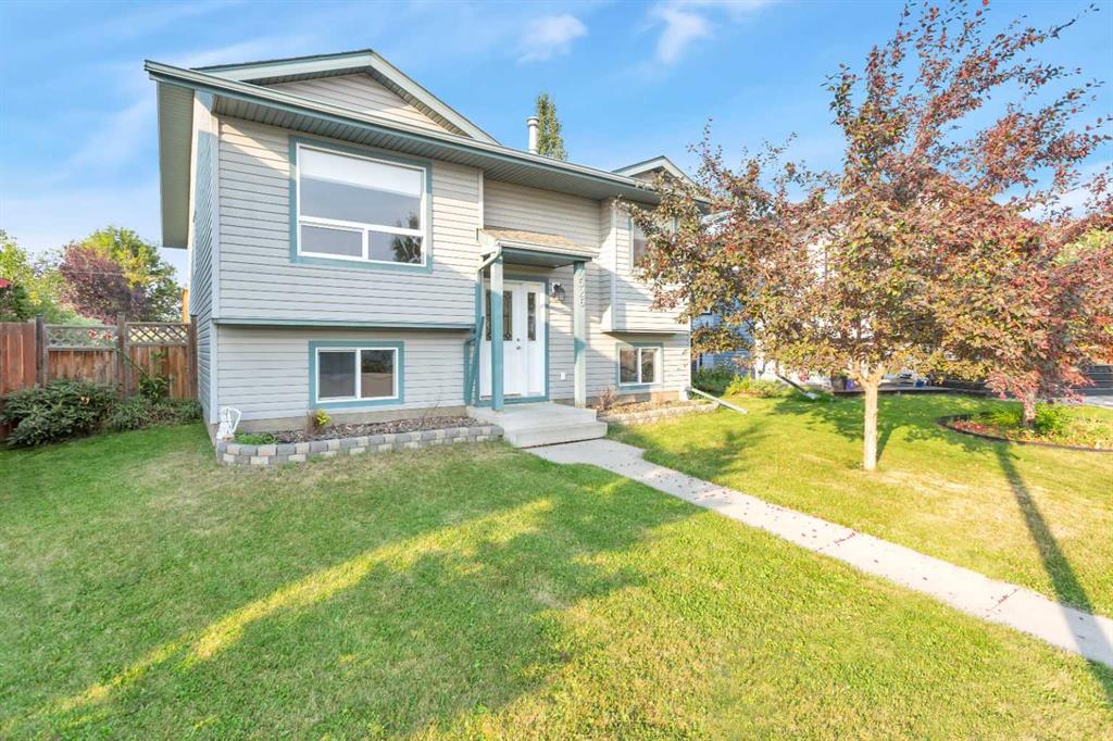 Third View of 4526 45 Avenue Close , NONE, Rocky Mountain House, Alberta, T4T 1W8