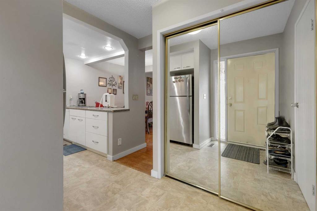 Fifth View of 17, 41 Glenbrook Crescent , Glenbow, Cochrane, Alberta, T4C 1E9