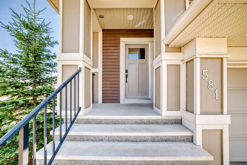 Third View of 581 Hillcrest Road SW, Hillcrest, Airdrie, Alberta, T4B 4H6